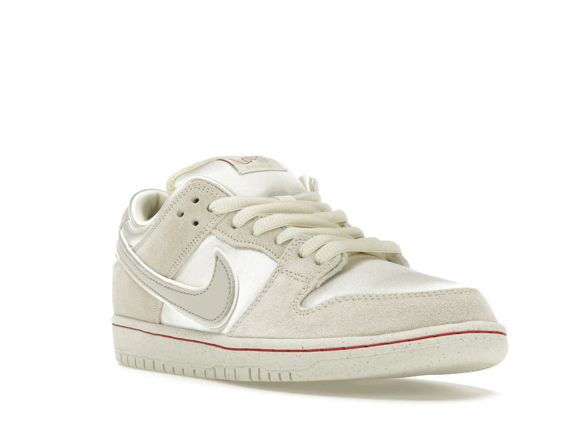 Nike SB Dunk Low City of Love Light Bone - TrueSize